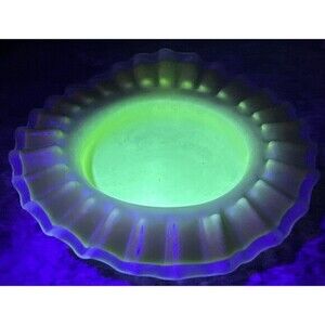 MCM Uranium Ruffled Rim Hand Blown Art Glass Candy Bowl Glows Unmarked